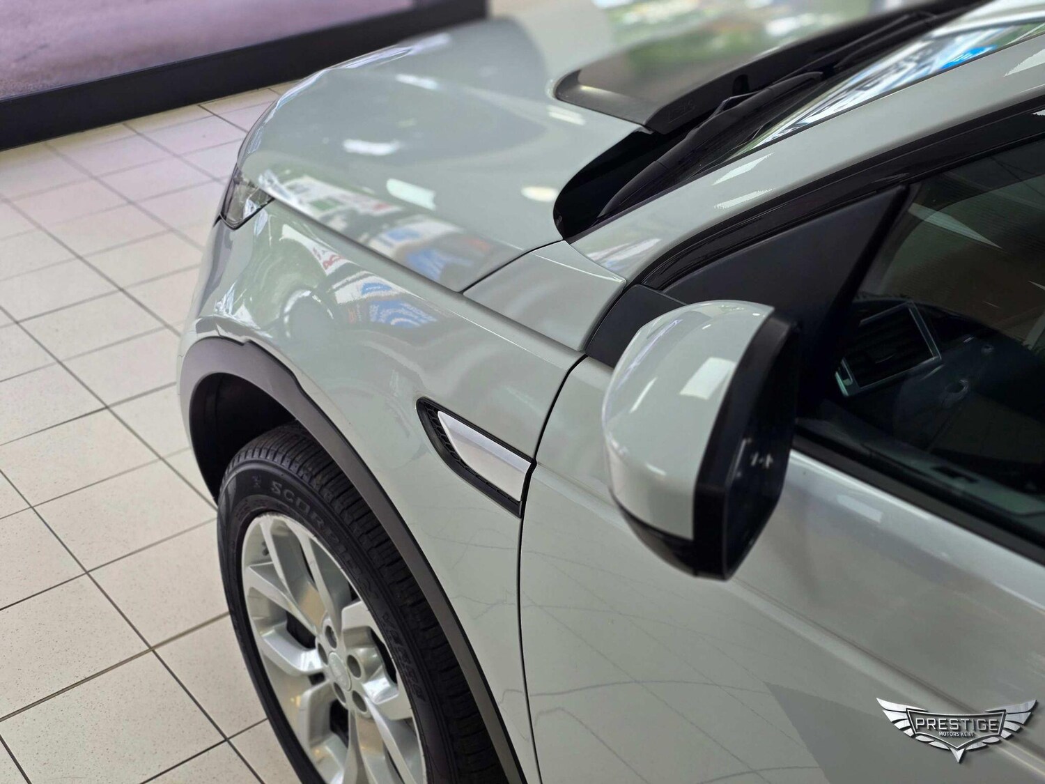 Used Land Rover Discovery Sport 2016 for sale - 76899610: Photo 8