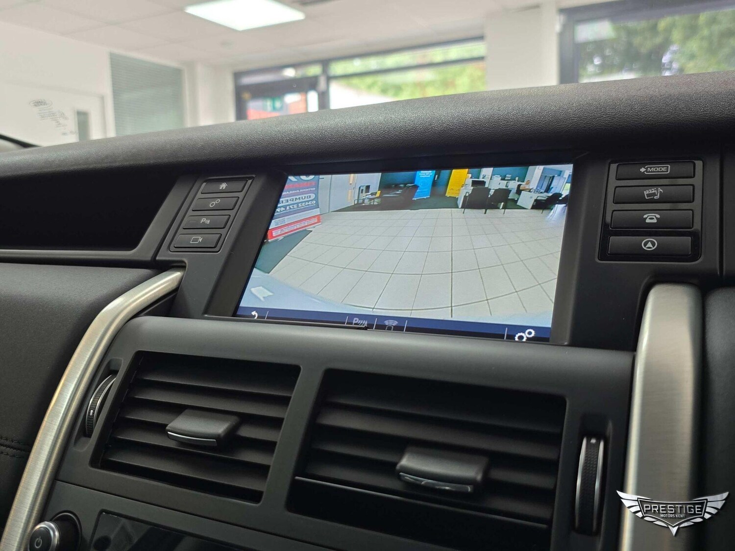 Used Land Rover Discovery Sport 2016 for sale - 76899610: Photo 84