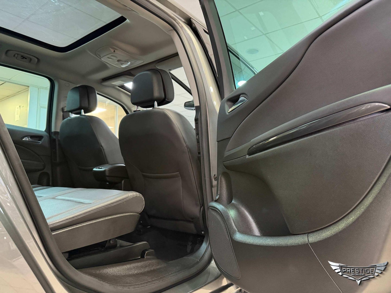 Used Vauxhall Zafira Tourer for sale - 76994196: Photo 44