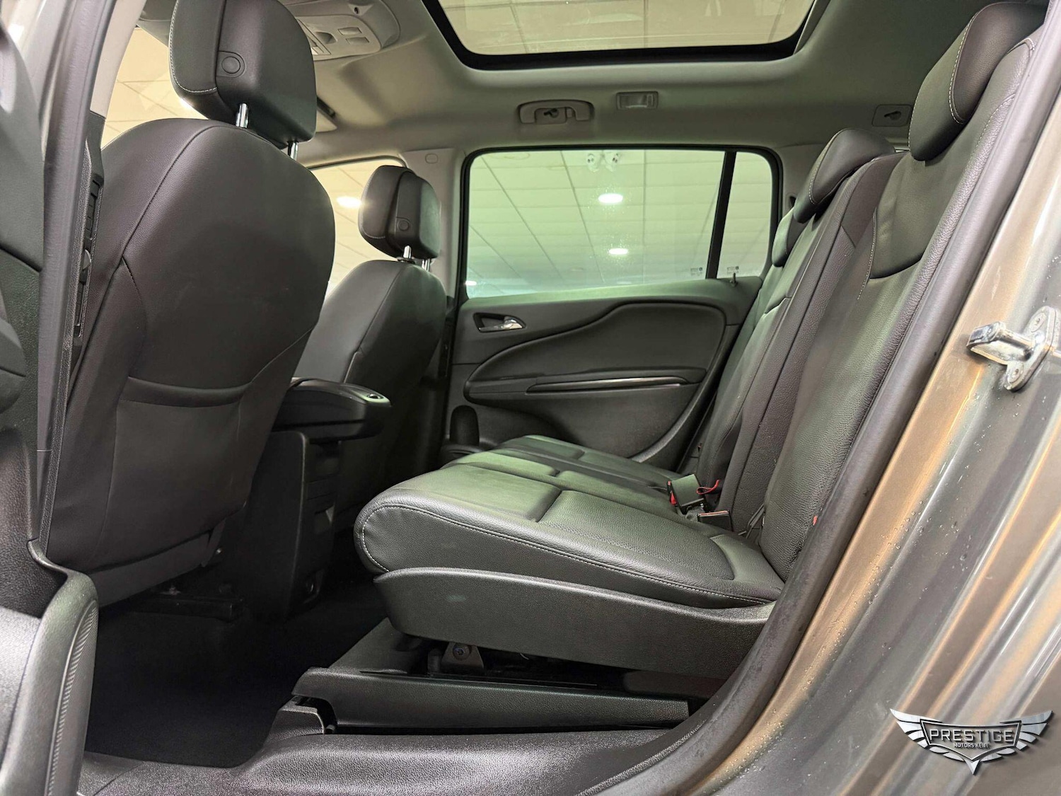 Used Vauxhall Zafira Tourer for sale - 76994196: Photo 74