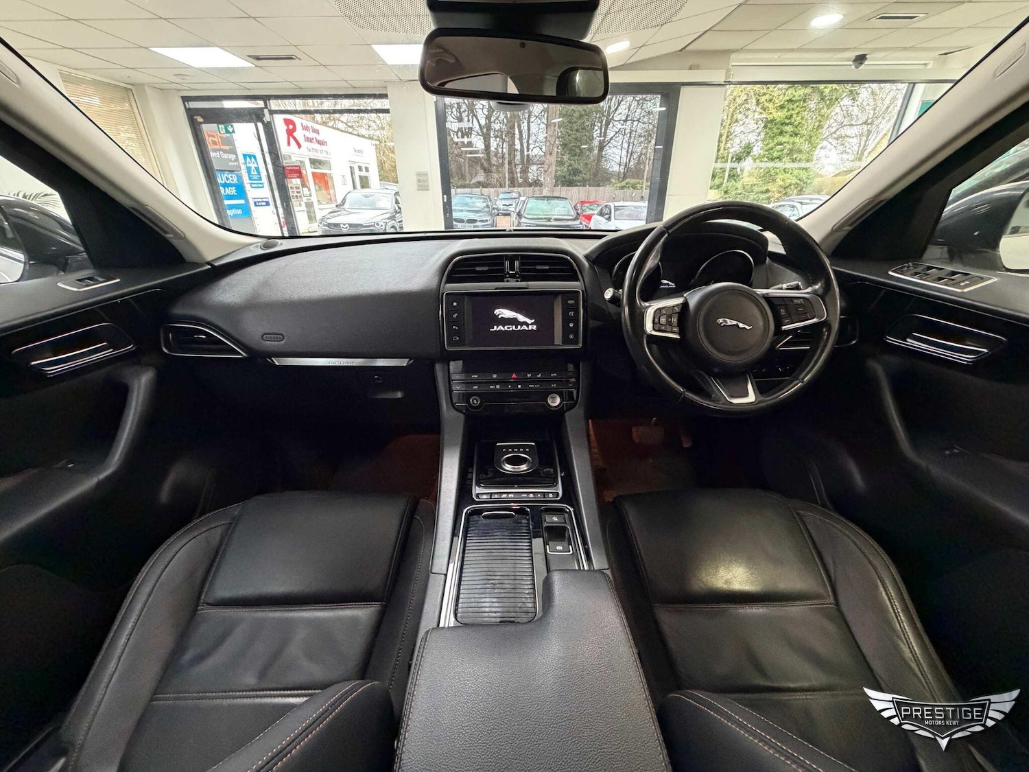 Used Jaguar F-Pace 2018 for sale - 77625028: Photo 24