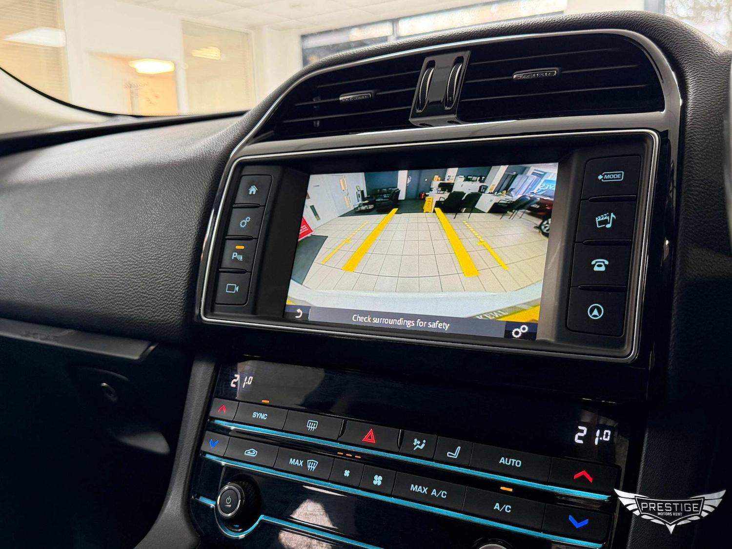 Used Jaguar F-Pace 2018 for sale - 77625028: Photo 30