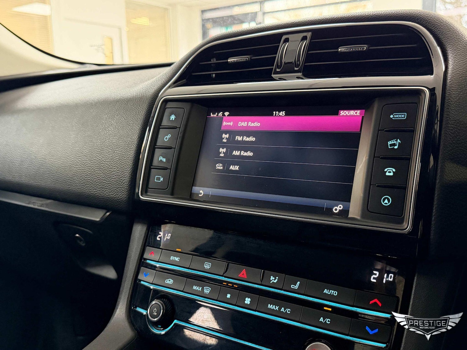 Used Jaguar F-Pace 2018 for sale - 77625028: Photo 32