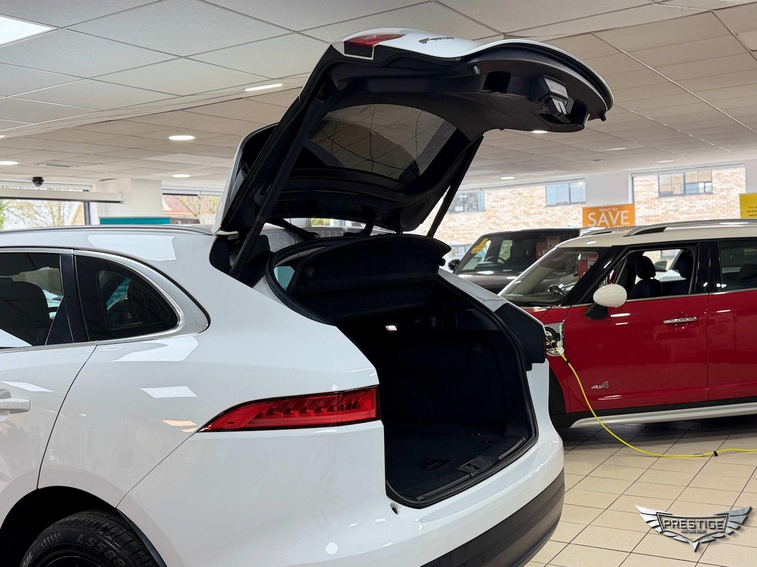 Used Jaguar F-Pace 2018 for sale - 77625028: Photo 42