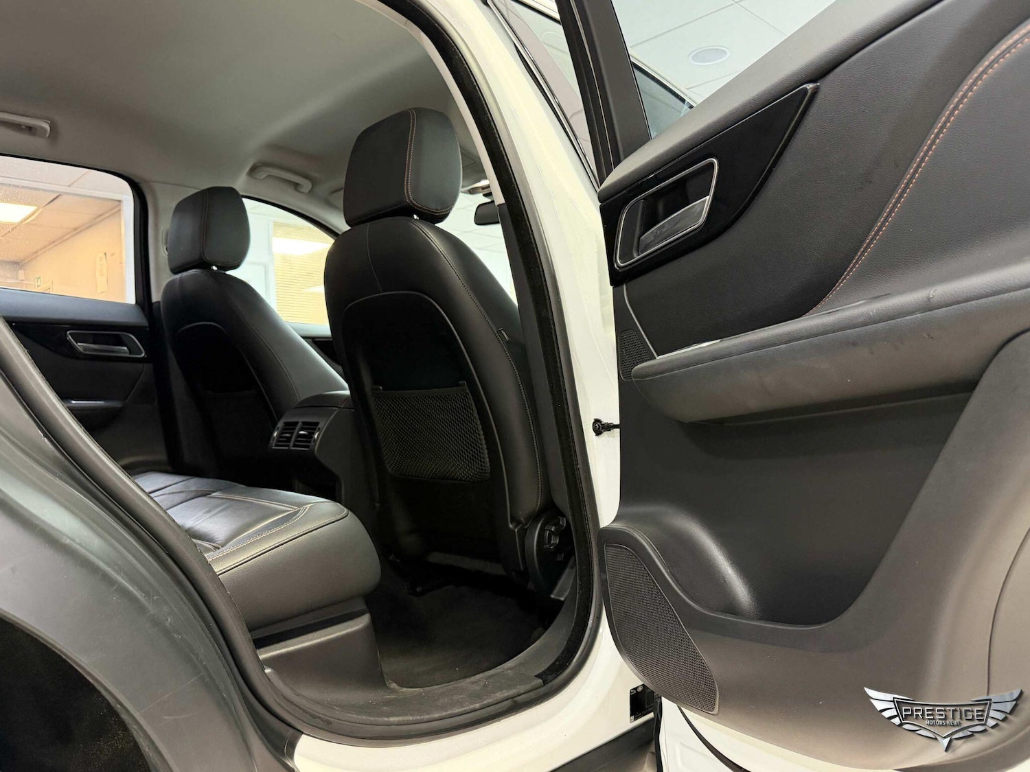 Used Jaguar F-Pace 2018 for sale - 77625028: Photo 46