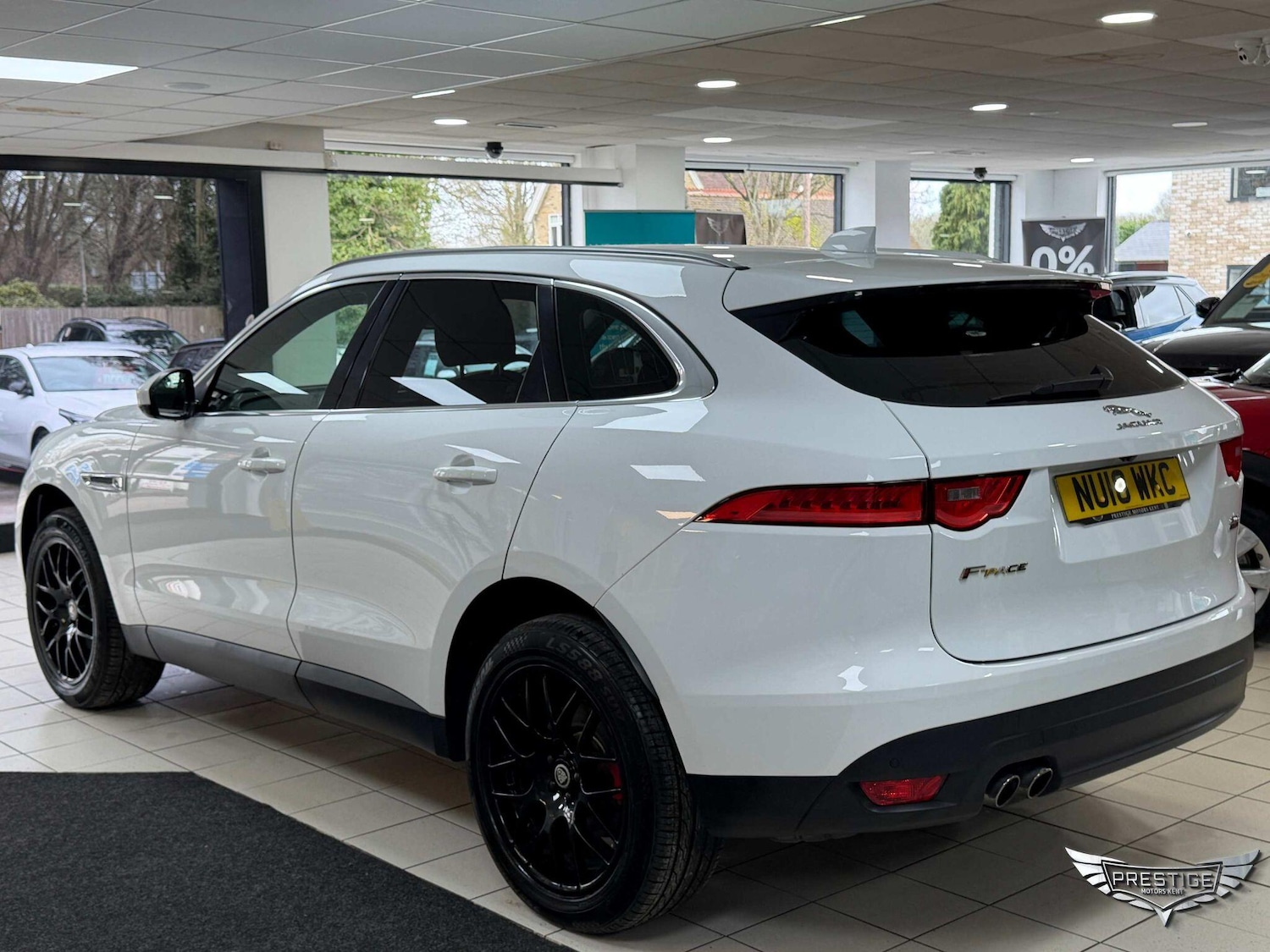 Used Jaguar F-Pace 2018 for sale - 77625028: Photo 5