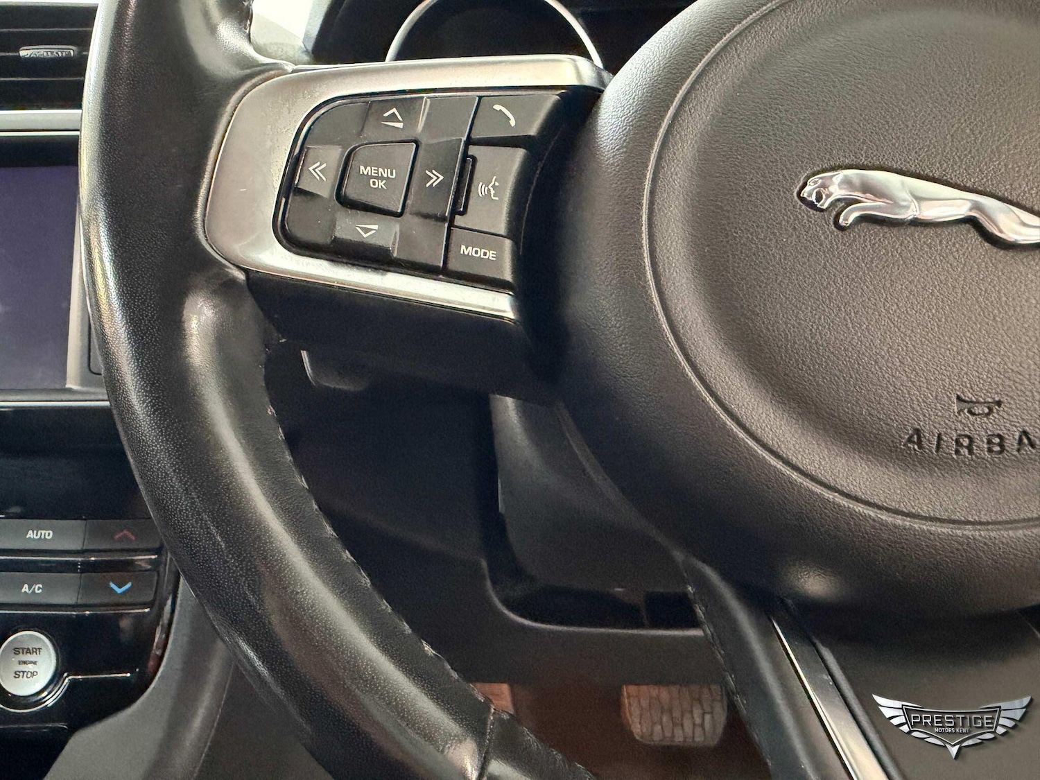 Used Jaguar F-Pace 2018 for sale - 77625028: Photo 54