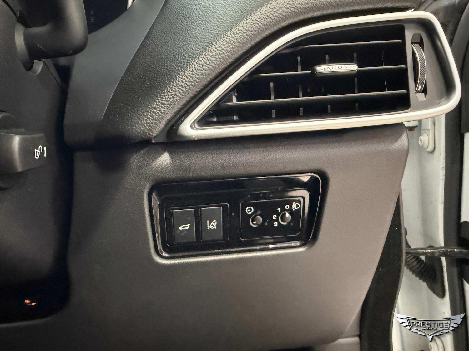 Used Jaguar F-Pace 2018 for sale - 77625028: Photo 58