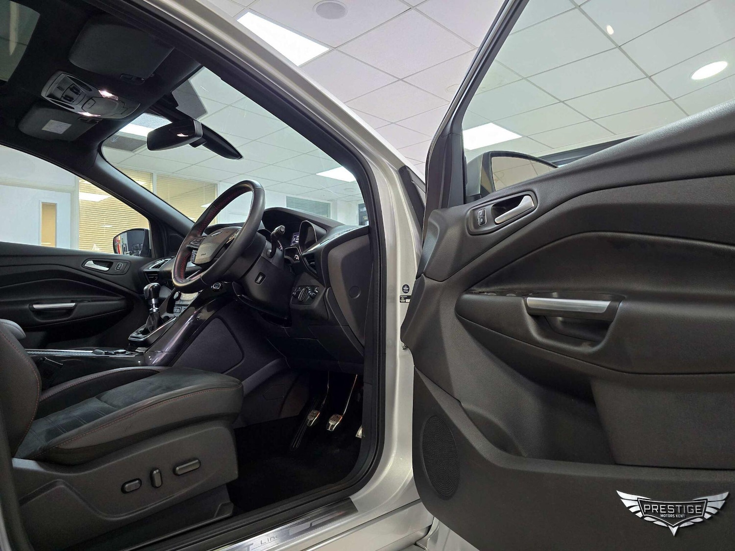 Used Ford Kuga 2018 for sale - 76538461: Photo 44