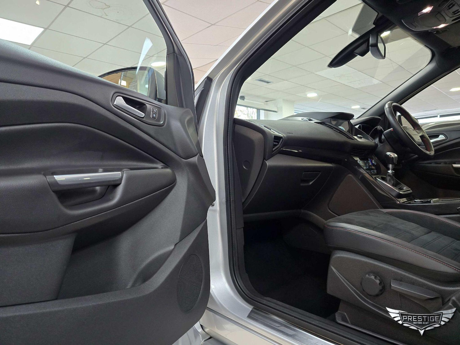 Used Ford Kuga 2018 for sale - 76538461: Photo 47