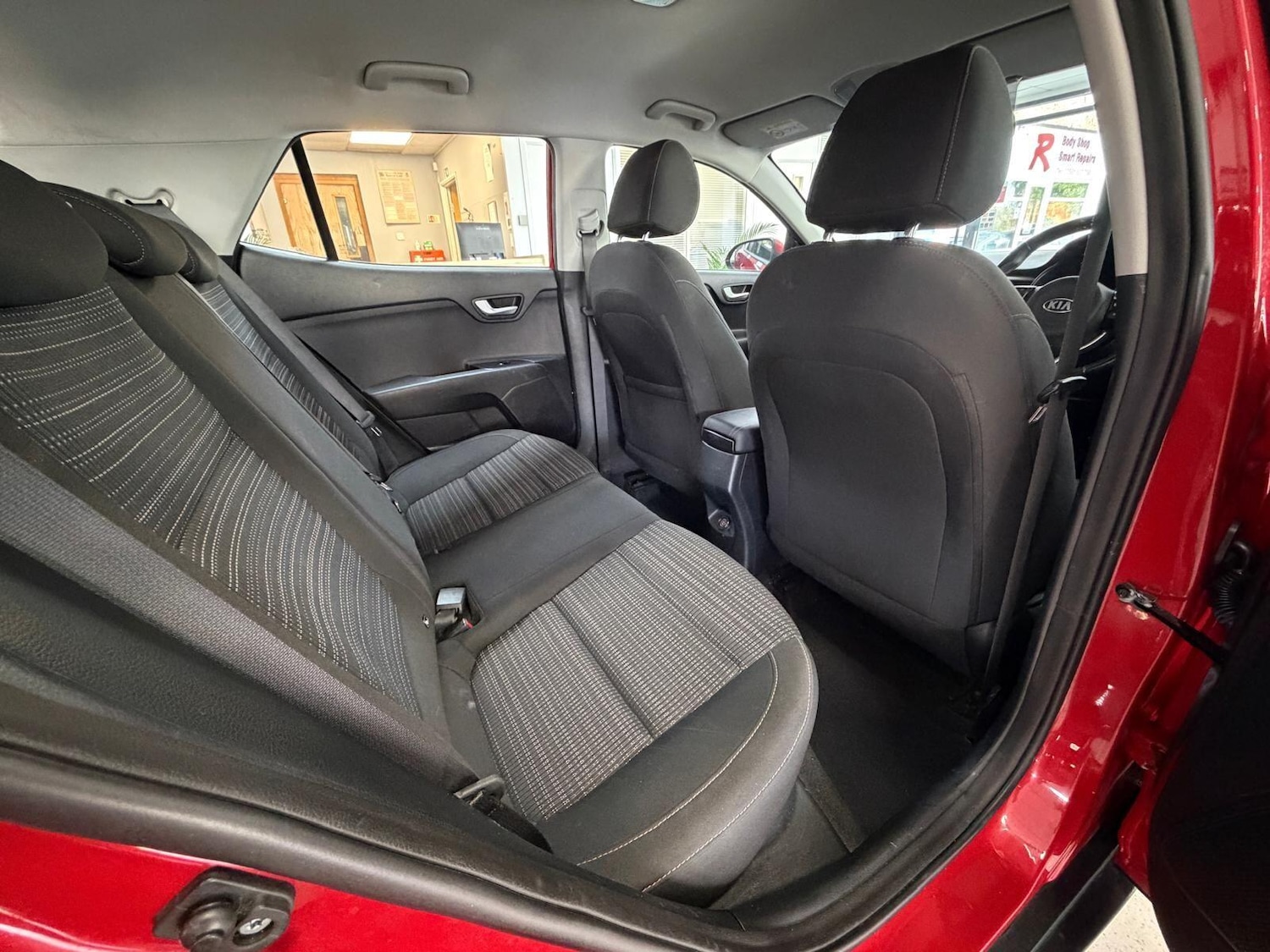 Used Kia Stonic 2019 for sale - 77970233: Photo 12