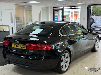 Used Jaguar XE 2016 for sale - 78260398: Photo