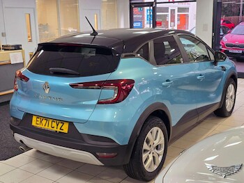 Used Renault Captur 2021 for sale - 77203926: Photo