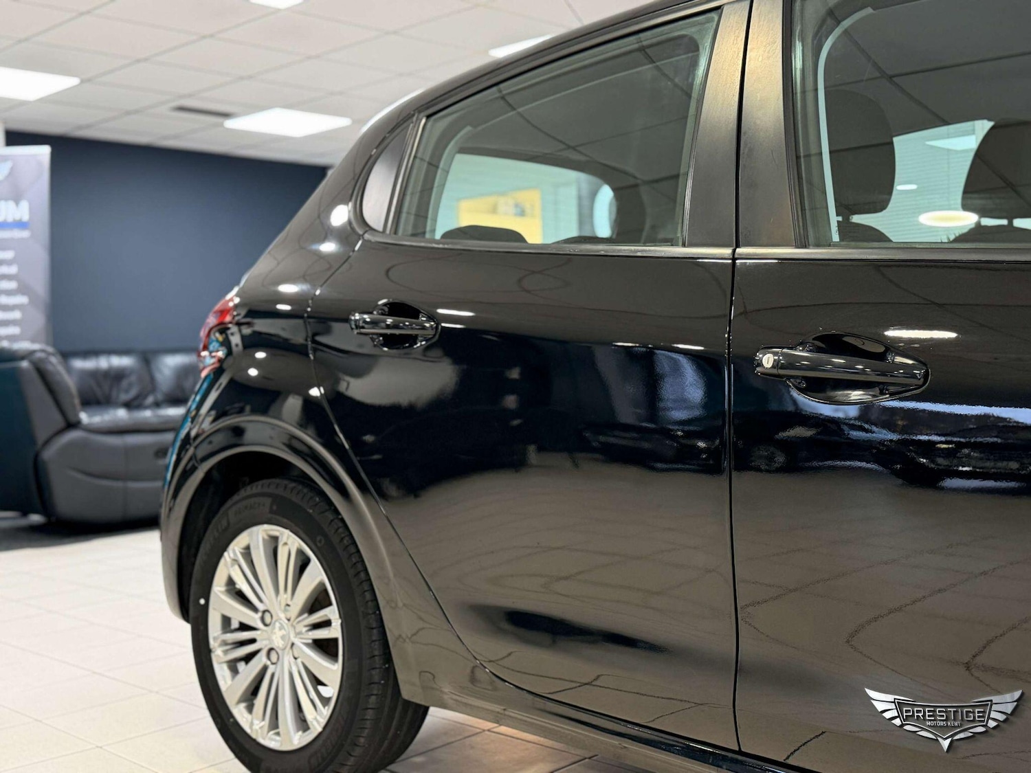 Used Peugeot 208 2018 for sale - 76952689: Photo 15