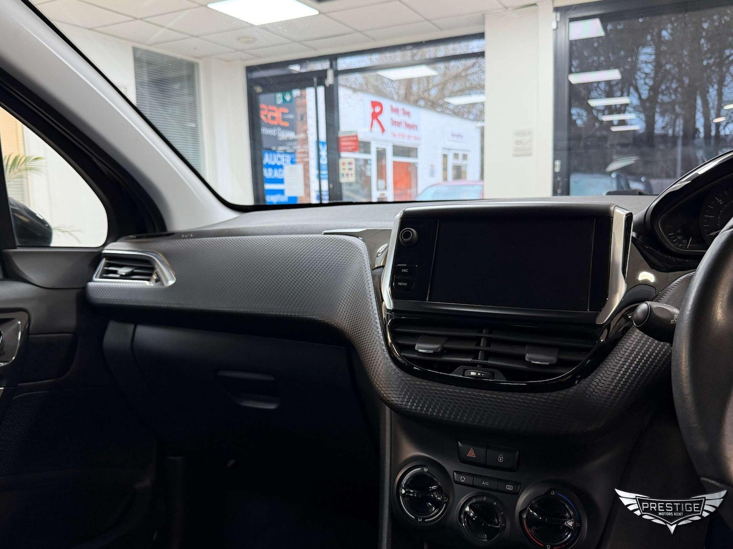 Used Peugeot 208 2018 for sale - 76952689: Photo 26