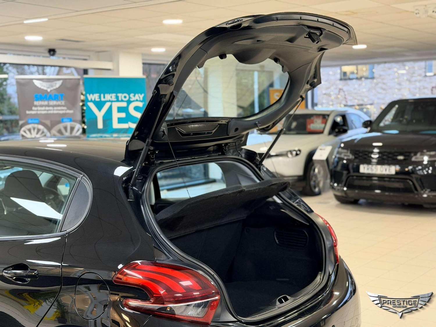 Used Peugeot 208 2018 for sale - 76952689: Photo 37