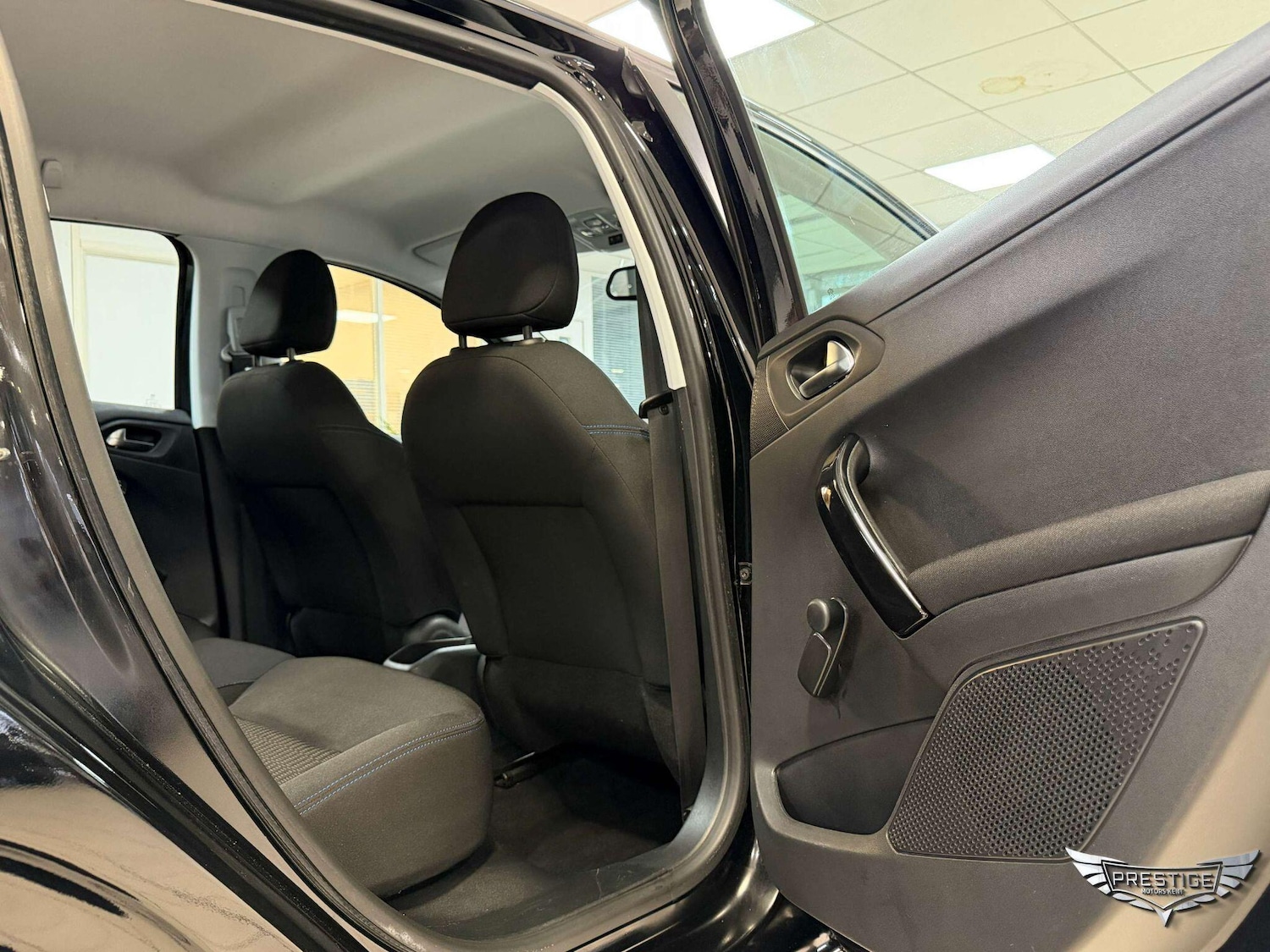 Used Peugeot 208 2018 for sale - 76952689: Photo 40