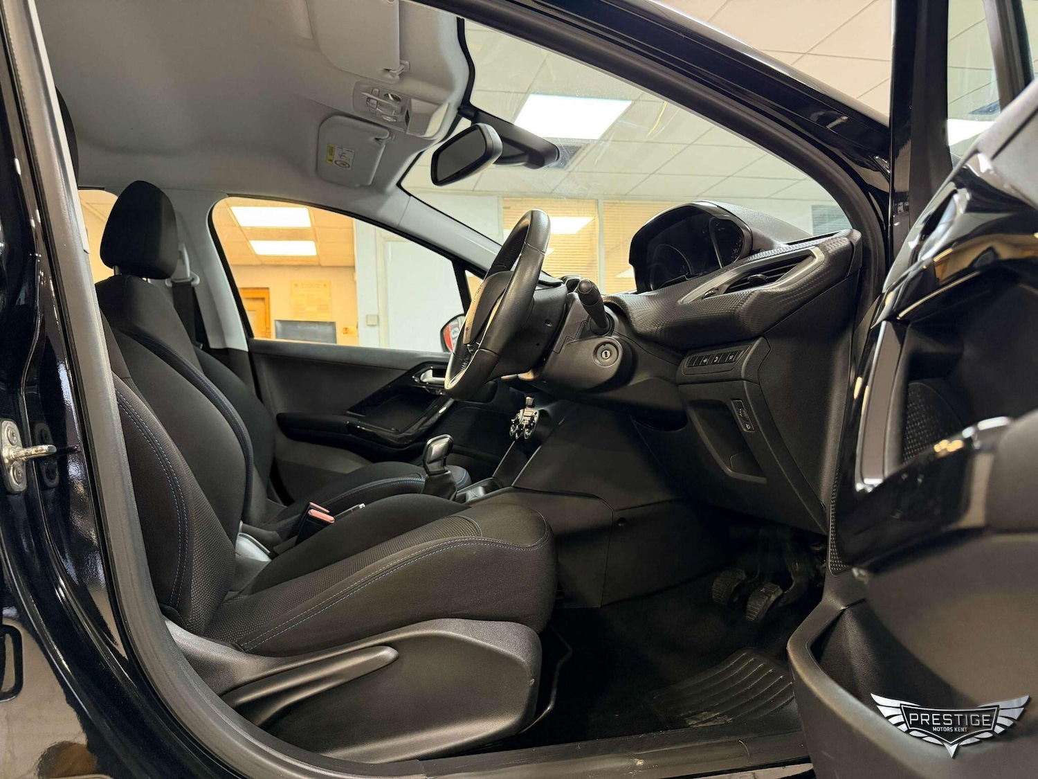 Used Peugeot 208 2018 for sale - 76952689: Photo 53