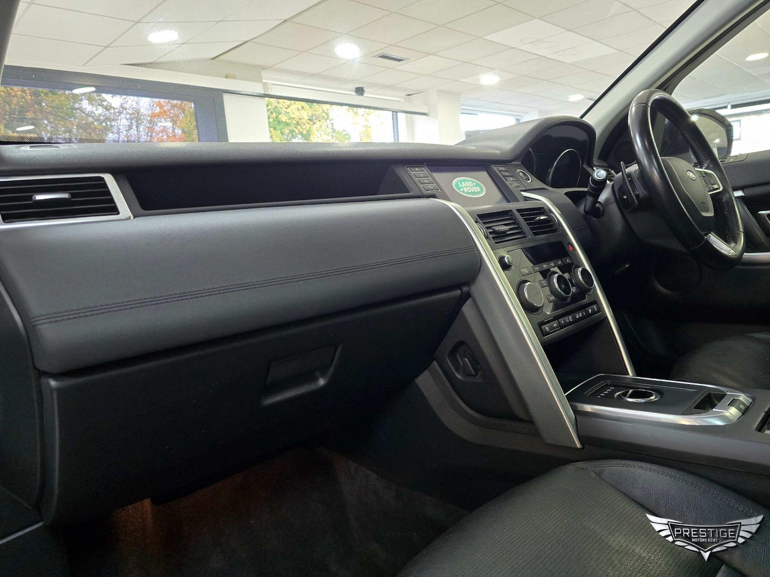 Used Land Rover Discovery Sport 2017 for sale - 76499042: Photo 19