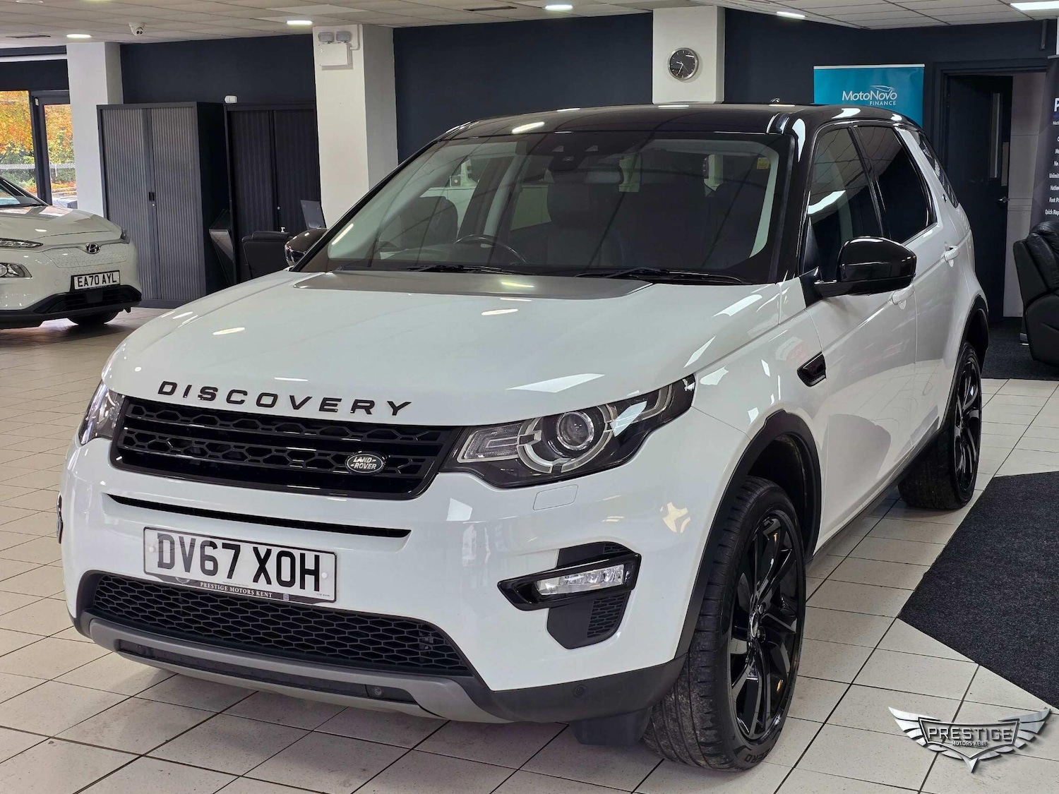 Used Land Rover Discovery Sport 2017 for sale - 76499042: Photo 2