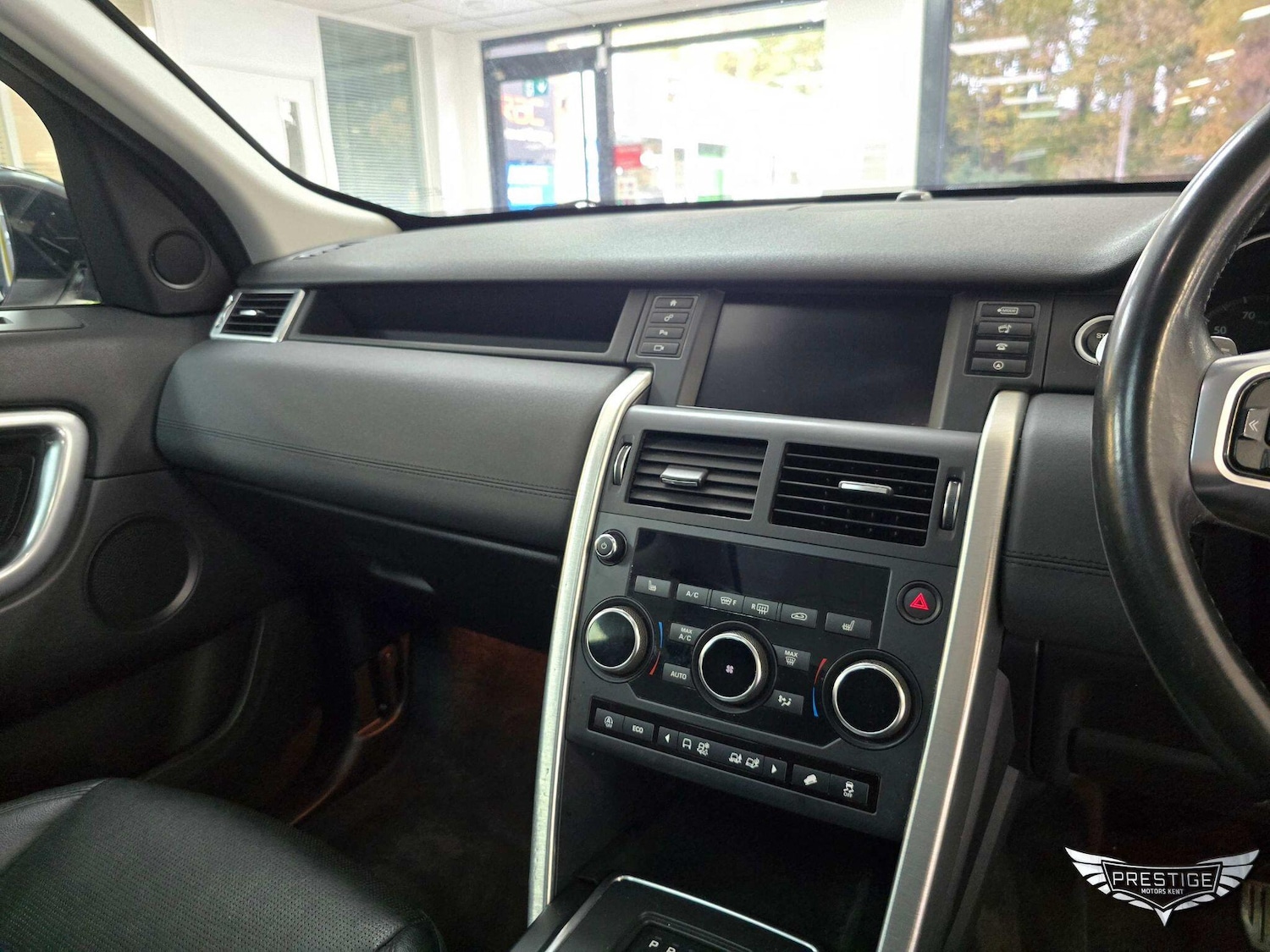 Used Land Rover Discovery Sport 2017 for sale - 76499042: Photo 27