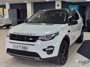 Used Land Rover Discovery Sport 2017 for sale - 76499042: Photo
