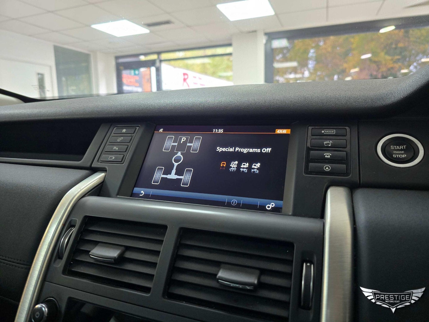 Used Land Rover Discovery Sport 2017 for sale - 76499042: Photo 32