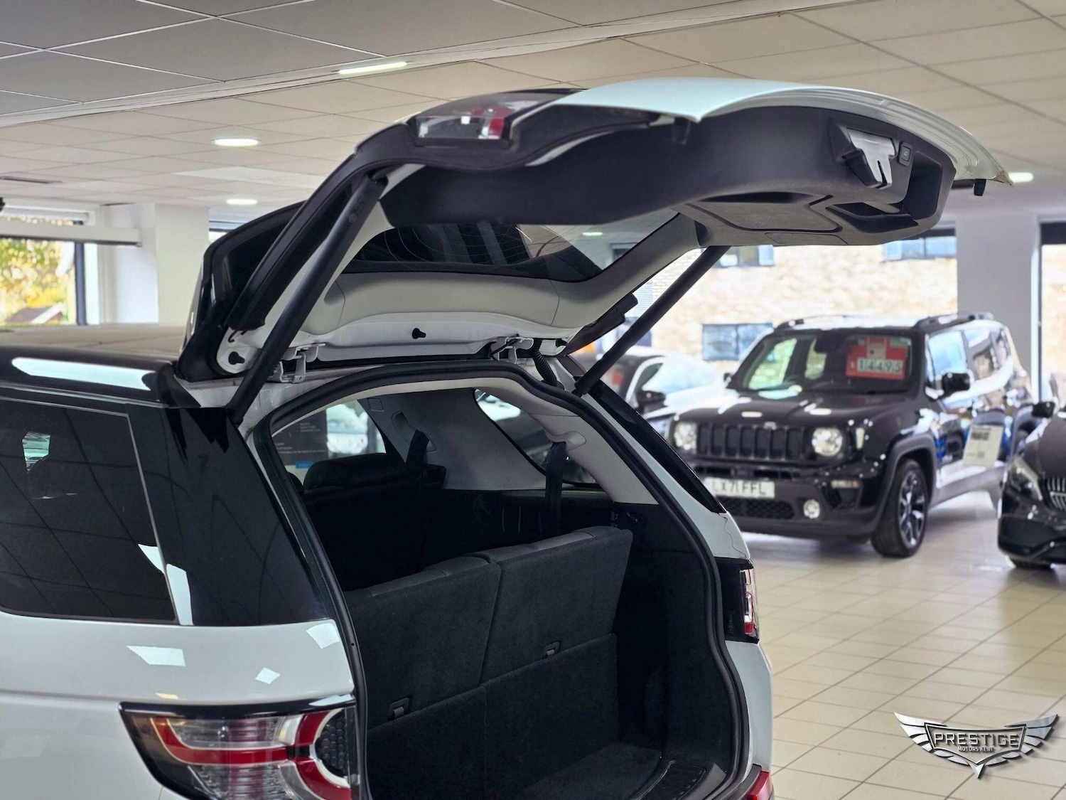 Used Land Rover Discovery Sport 2017 for sale - 76499042: Photo 40