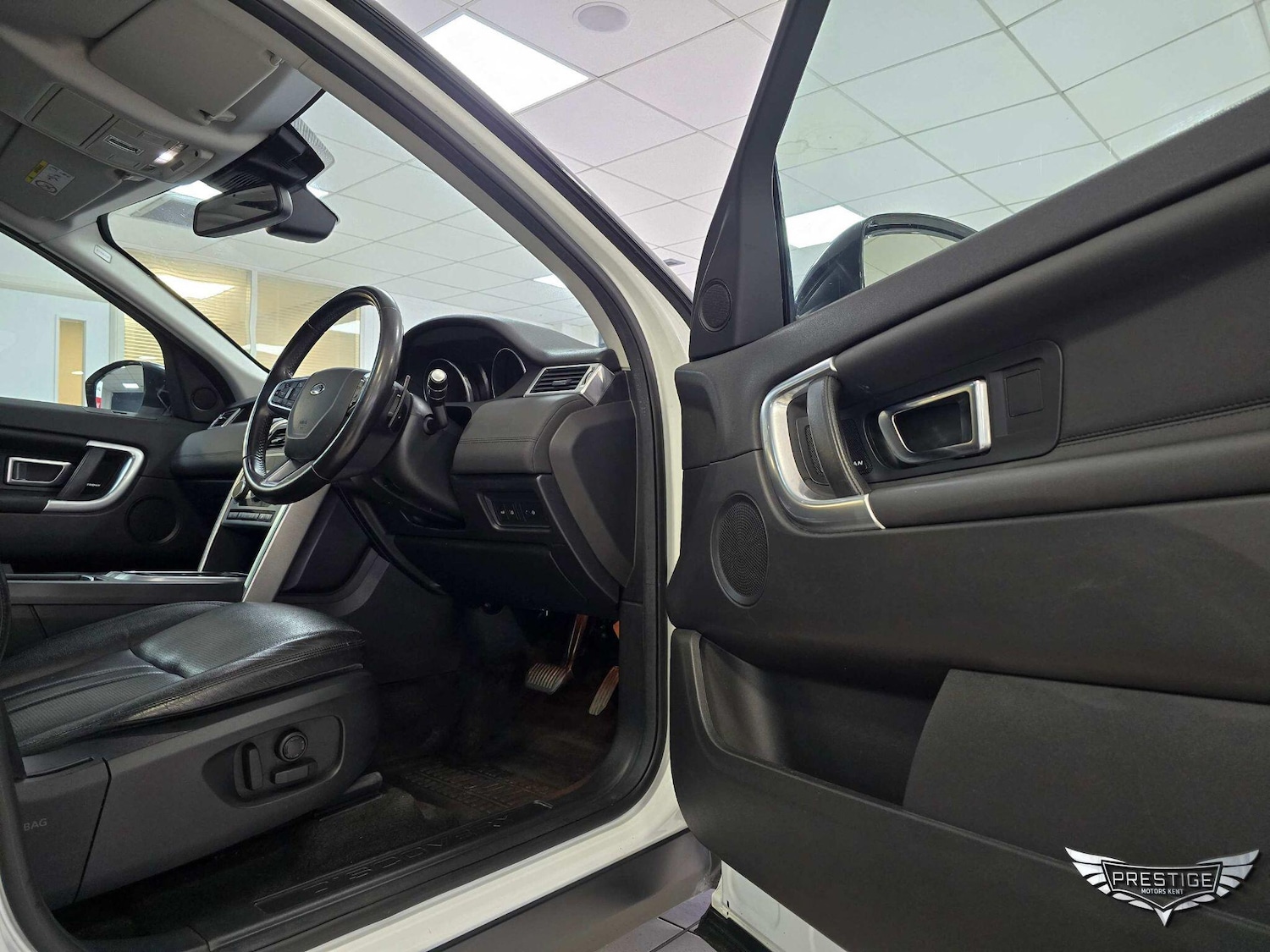 Used Land Rover Discovery Sport 2017 for sale - 76499042: Photo 43