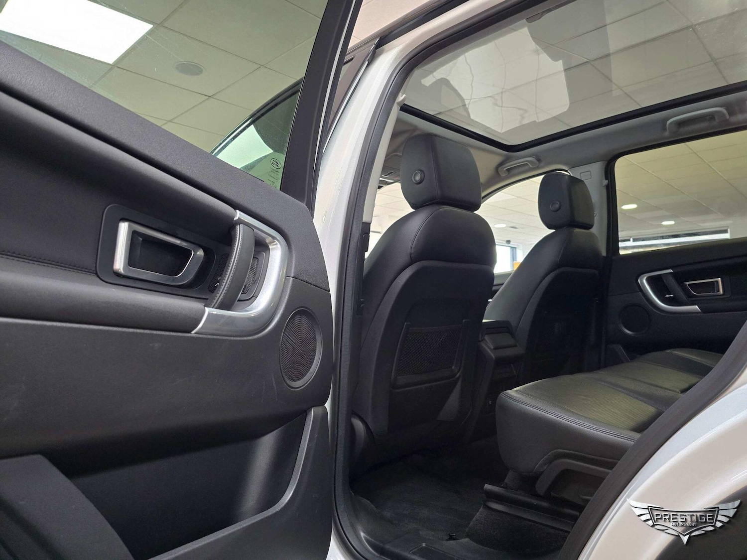 Used Land Rover Discovery Sport 2017 for sale - 76499042: Photo 45