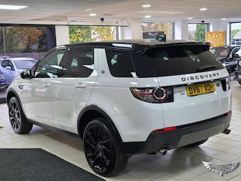 Used Land Rover Discovery Sport 2017 for sale - 76499042: Photo