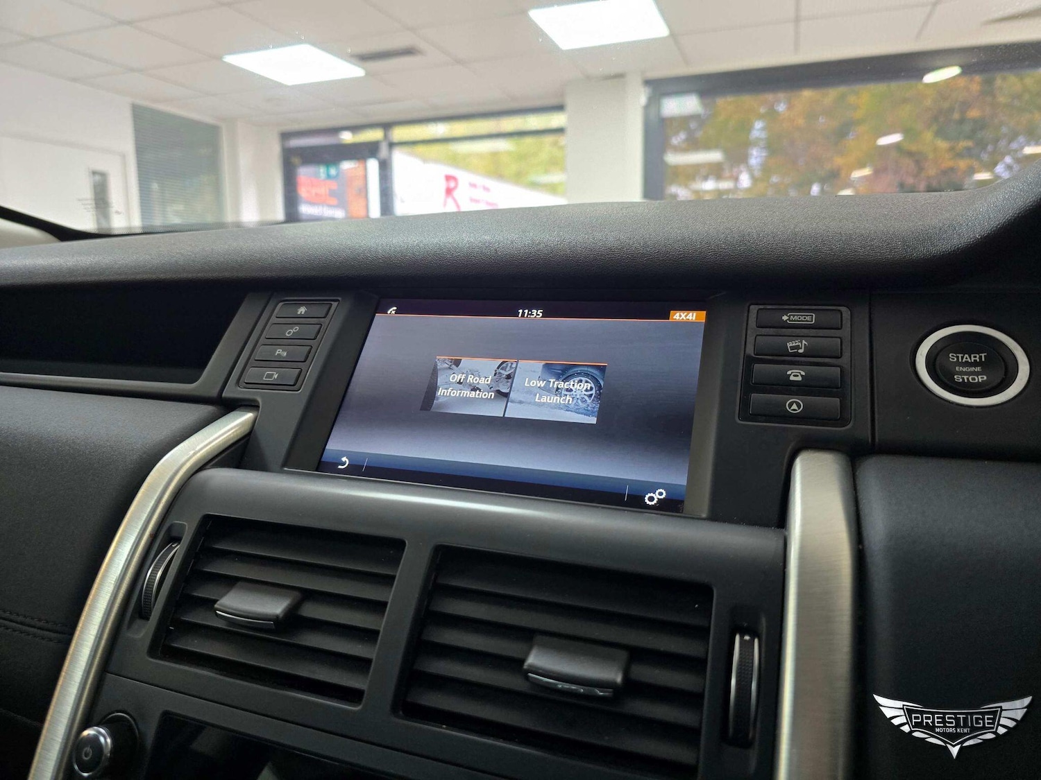 Used Land Rover Discovery Sport 2017 for sale - 76499042: Photo 77