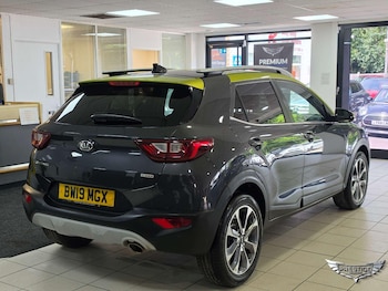 Used Kia Stonic 2019 for sale - 78922038: Photo