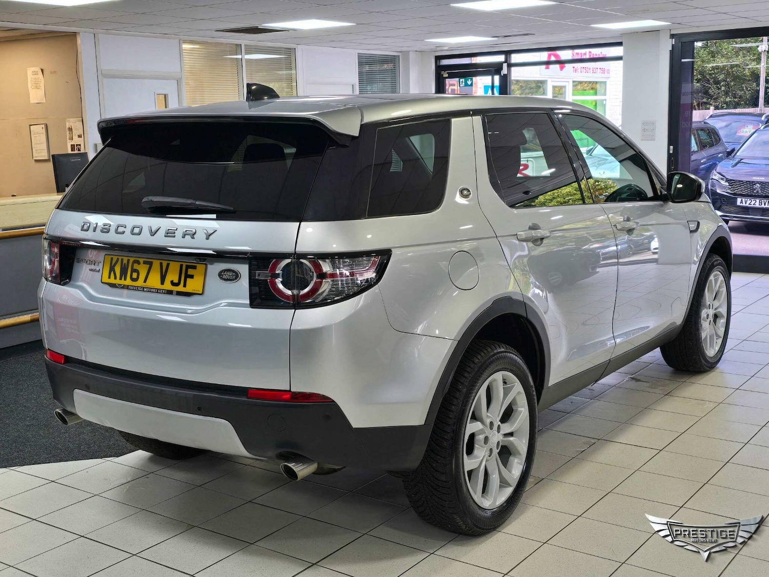 Used Land Rover Discovery Sport 2018 for sale - 76337645: Photo 3