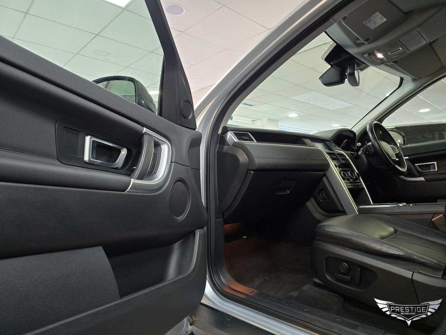 Used Land Rover Discovery Sport 2018 for sale - 76337645: Photo 49