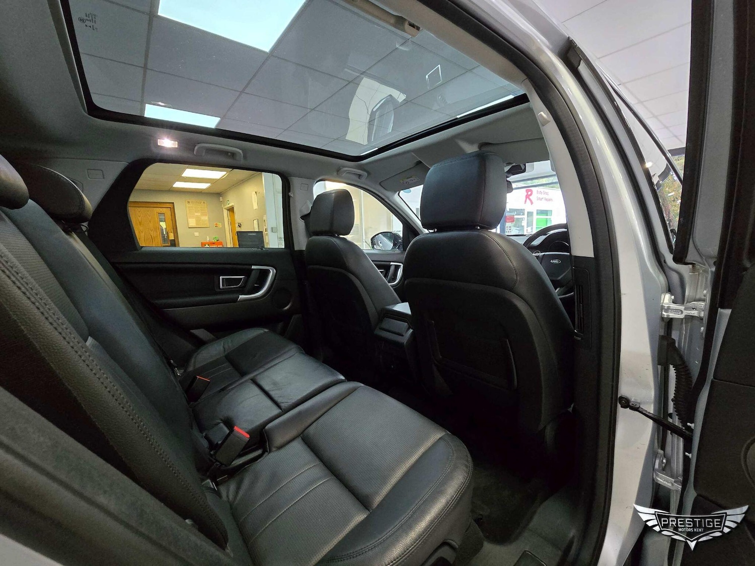 Used Land Rover Discovery Sport 2018 for sale - 76337645: Photo 66