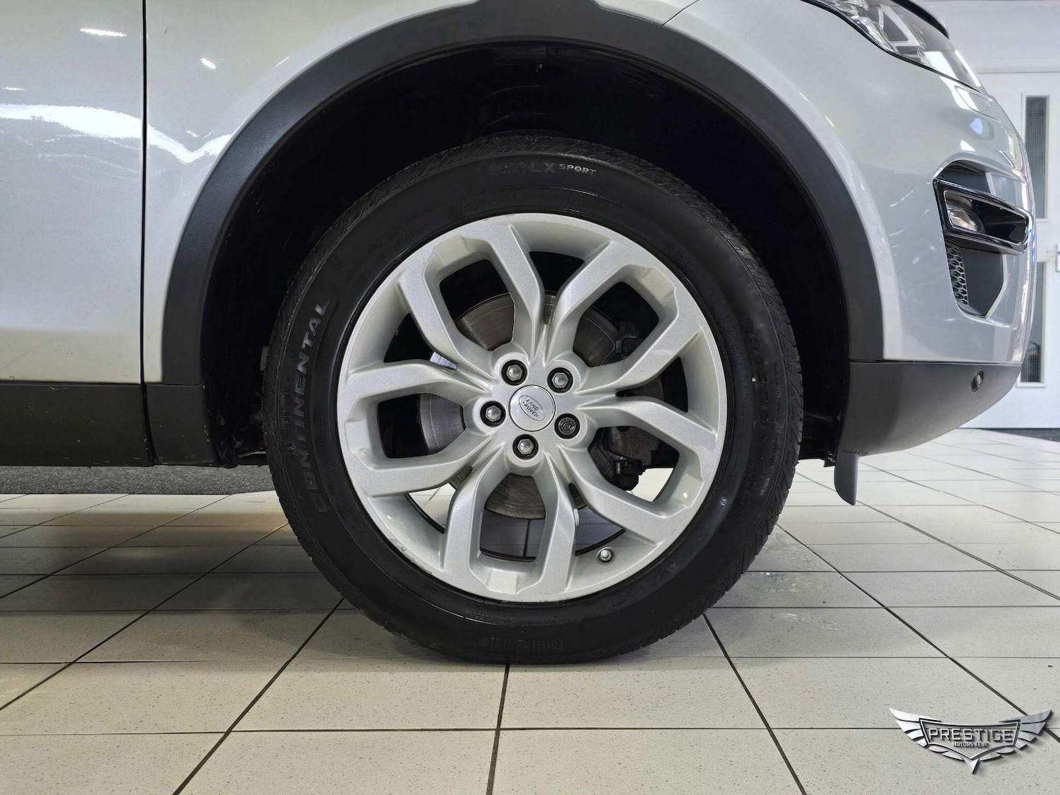 Used Land Rover Discovery Sport 2018 for sale - 76337645: Photo 74