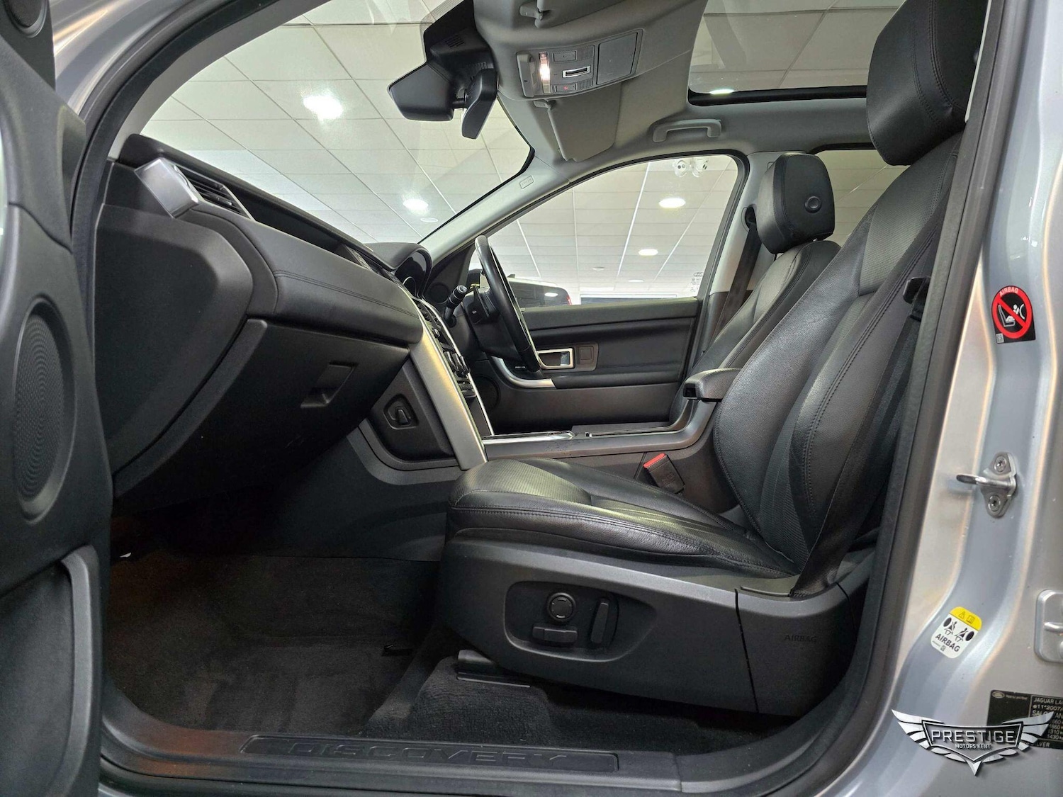 Used Land Rover Discovery Sport 2018 for sale - 76337645: Photo 77
