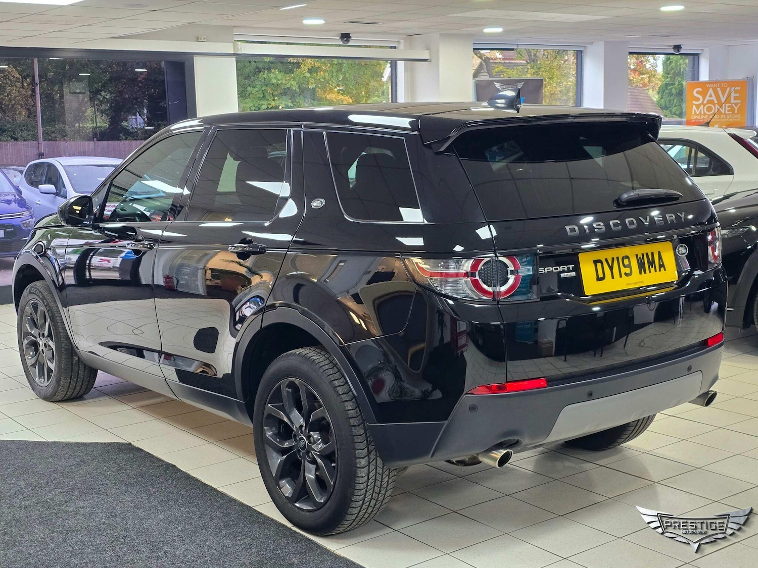 Used Land Rover Discovery Sport 2019 for sale - 76270704: Photo 4