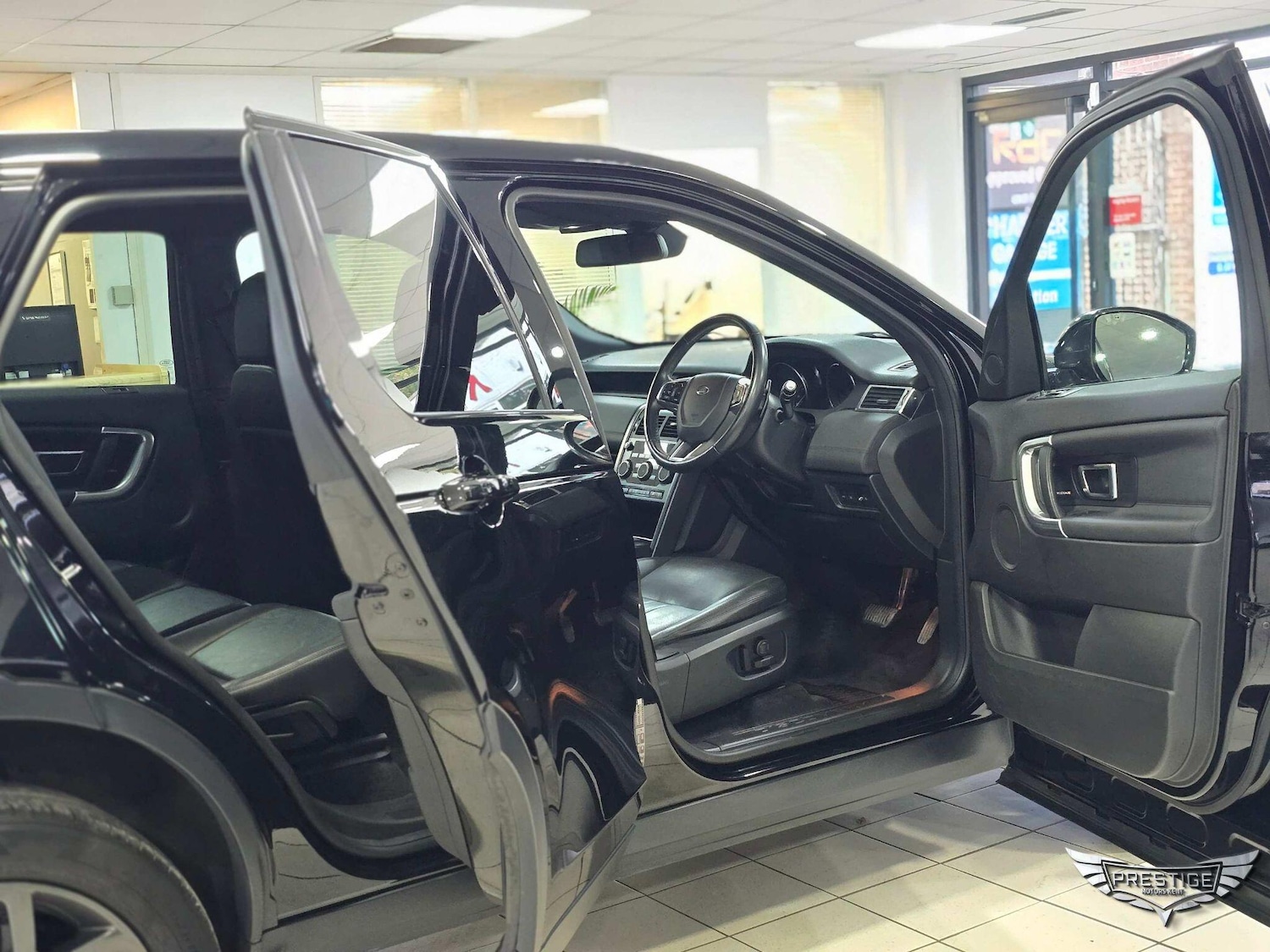 Used Land Rover Discovery Sport 2019 for sale - 76270704: Photo 45