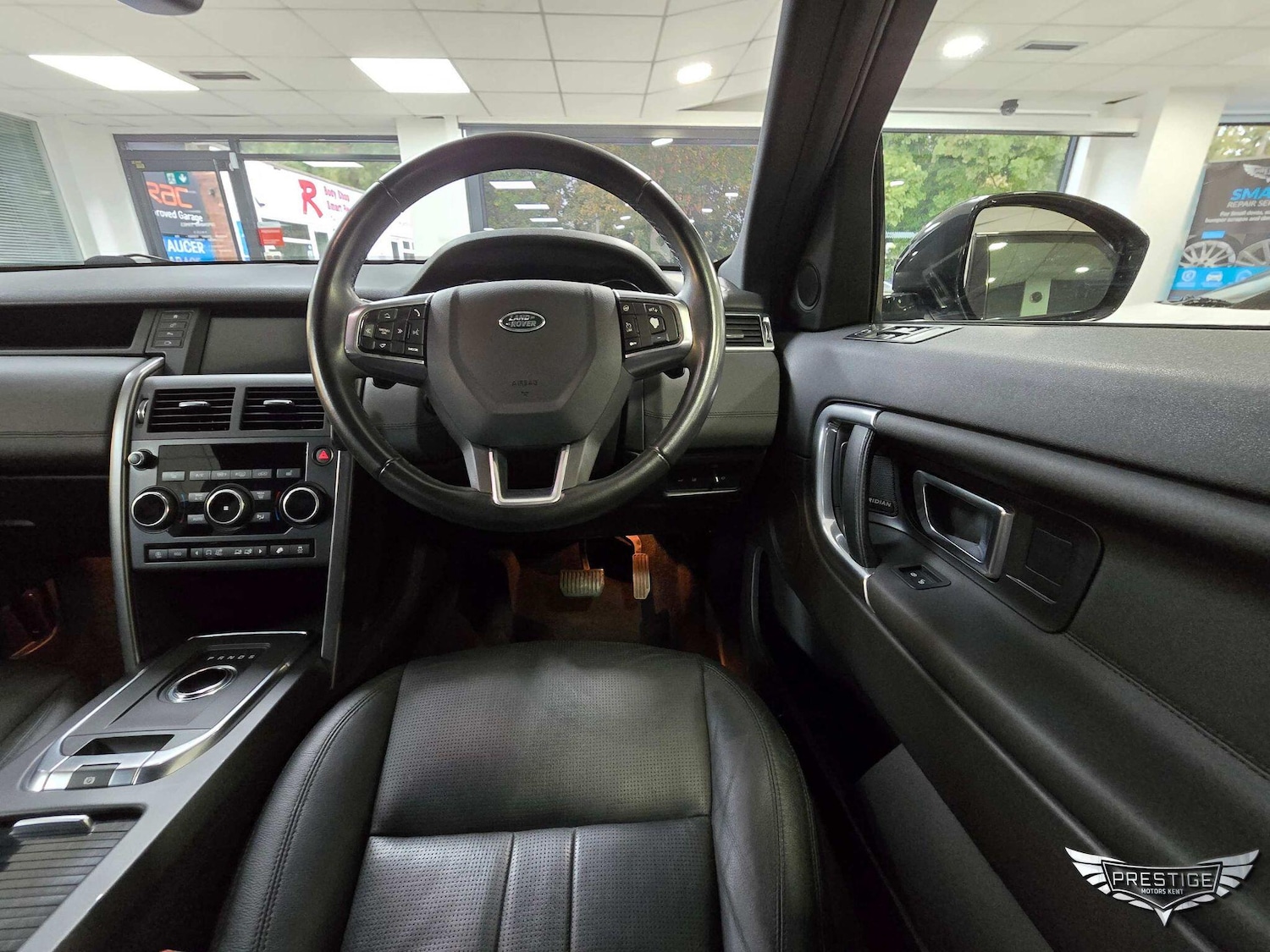 Used Land Rover Discovery Sport 2019 for sale - 76270704: Photo 51