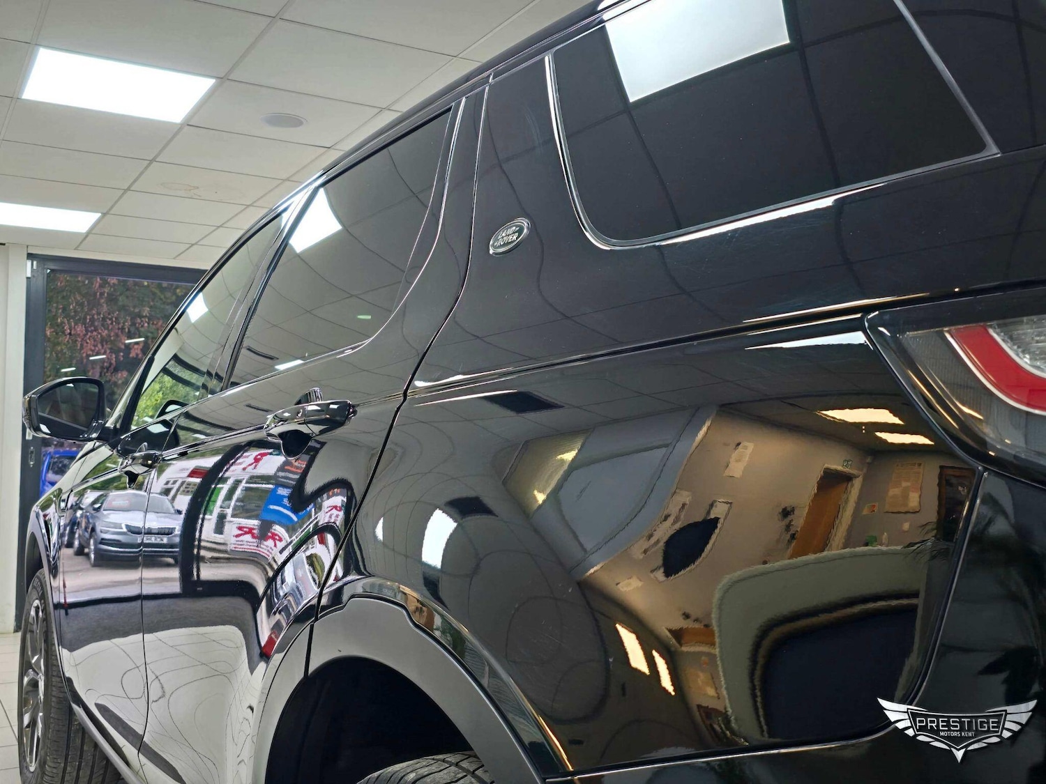 Used Land Rover Discovery Sport 2019 for sale - 76270704: Photo 68
