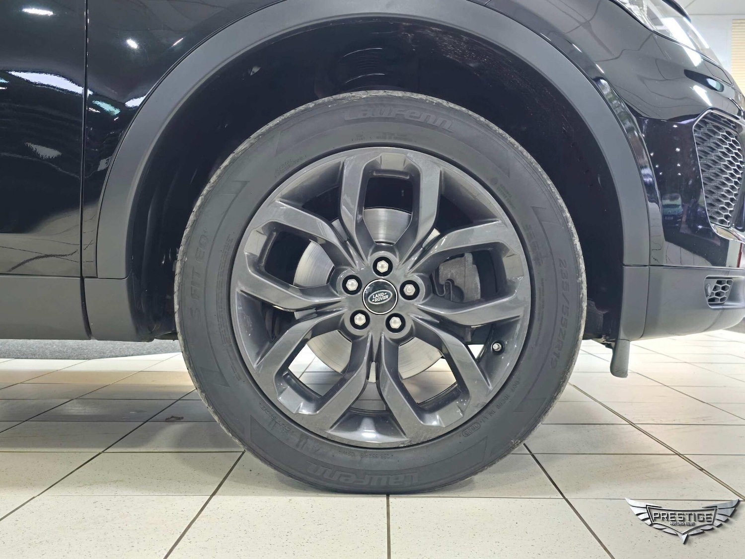 Used Land Rover Discovery Sport 2019 for sale - 76270704: Photo 74