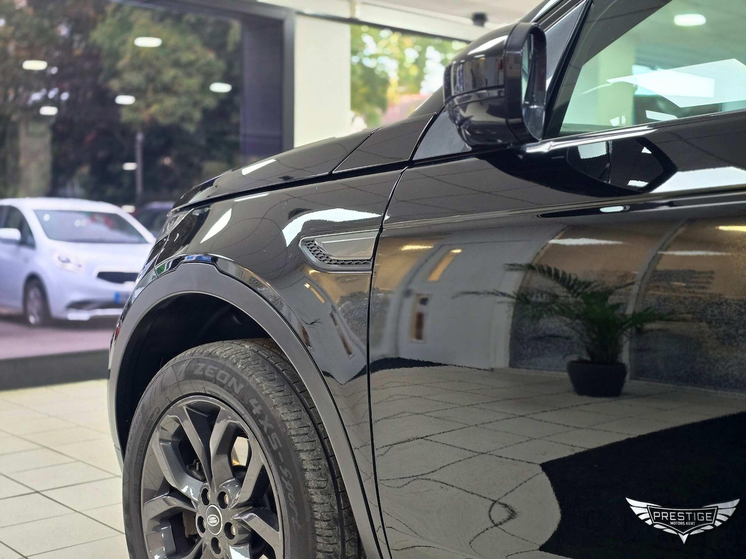 Used Land Rover Discovery Sport 2019 for sale - 76270704: Photo 8