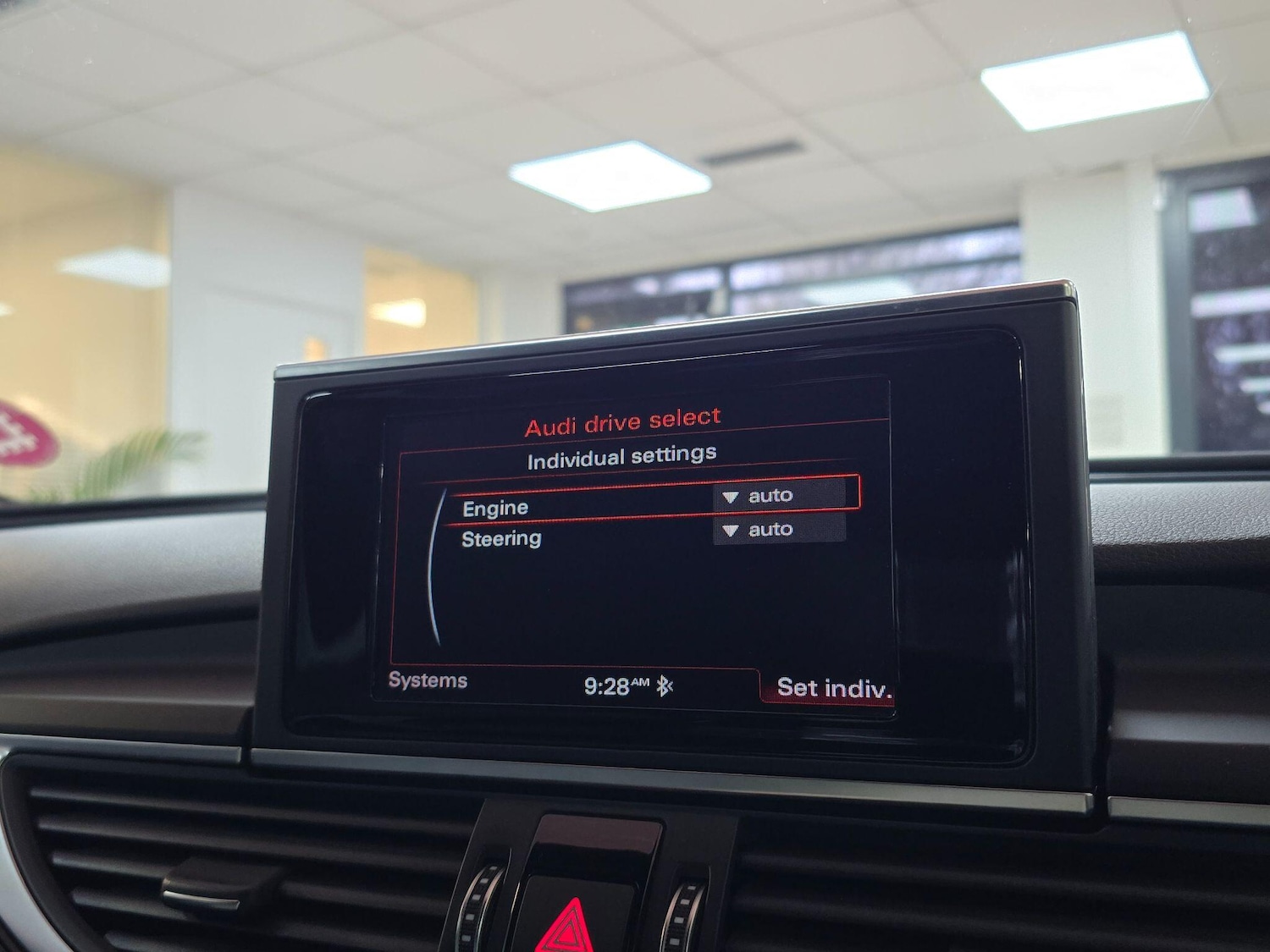 Used Audi A6 Saloon 2015 for sale - 76989964: Photo 32