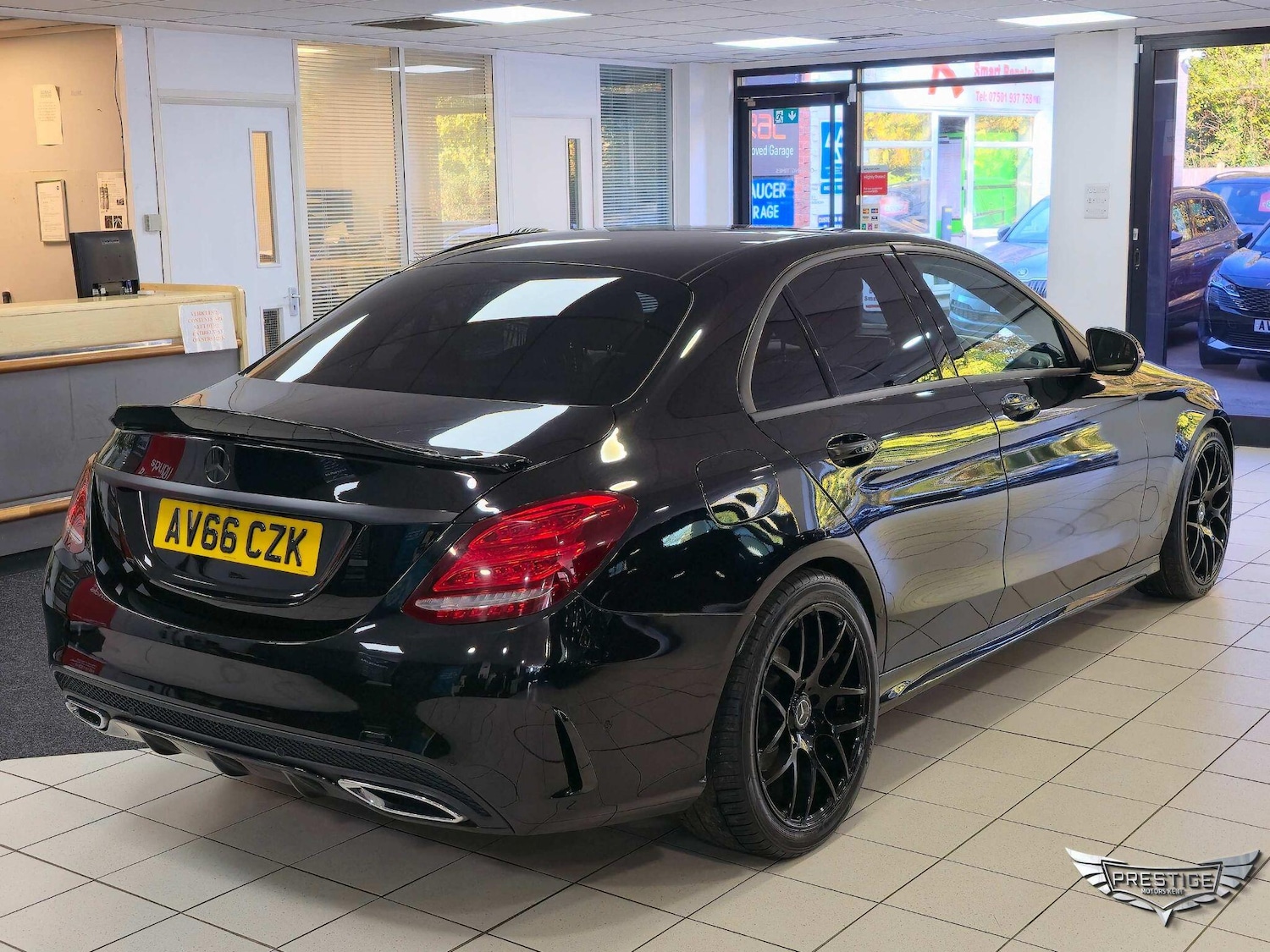 Used Mercedes-Benz C Class 2016 for sale - 76360453: Photo 3