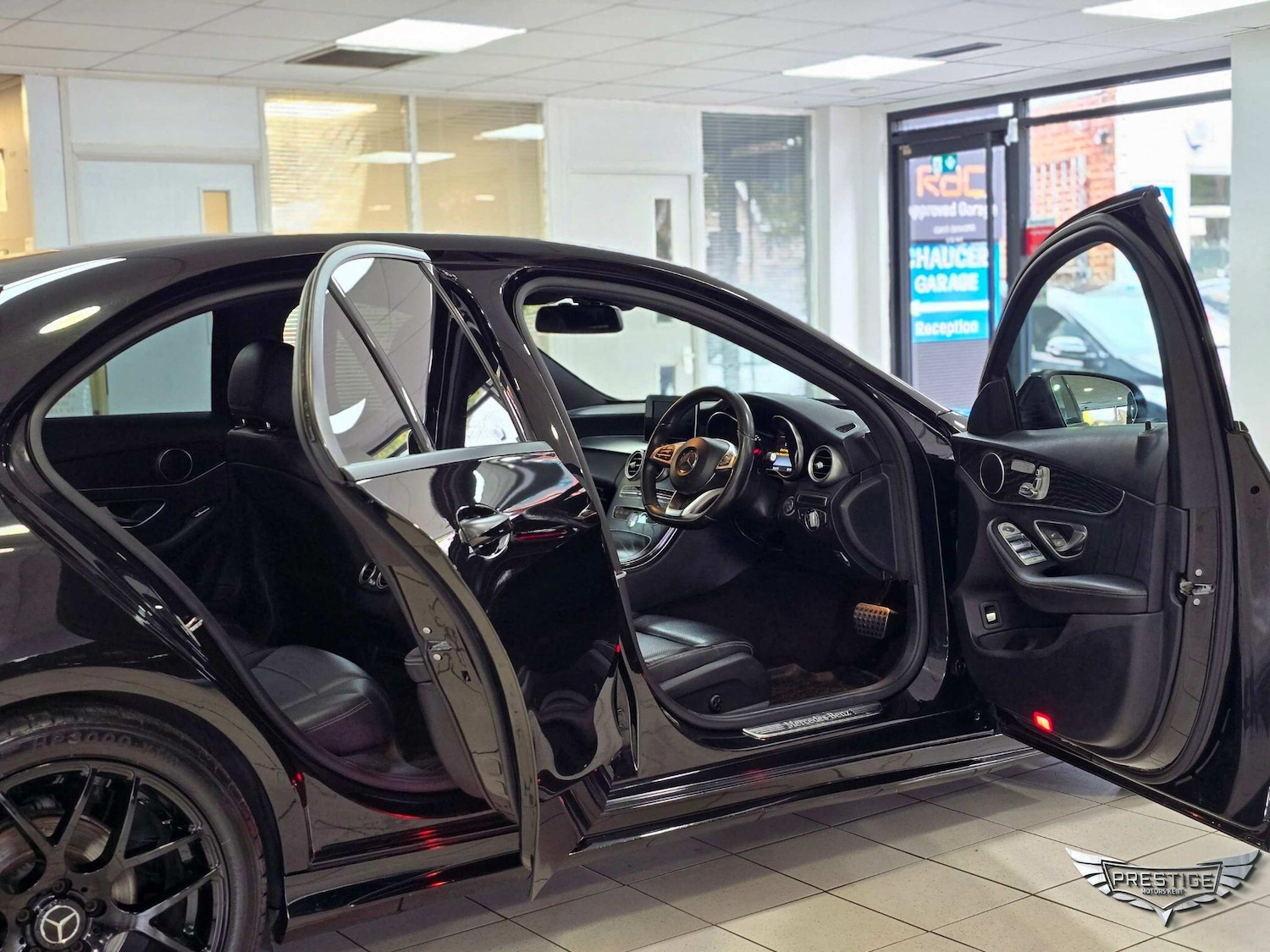 Used Mercedes-Benz C Class 2016 for sale - 76360453: Photo 40