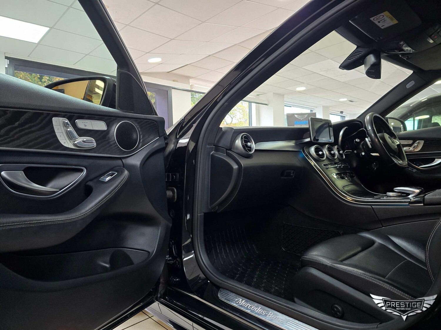 Used Mercedes-Benz C Class 2016 for sale - 76360453: Photo 44