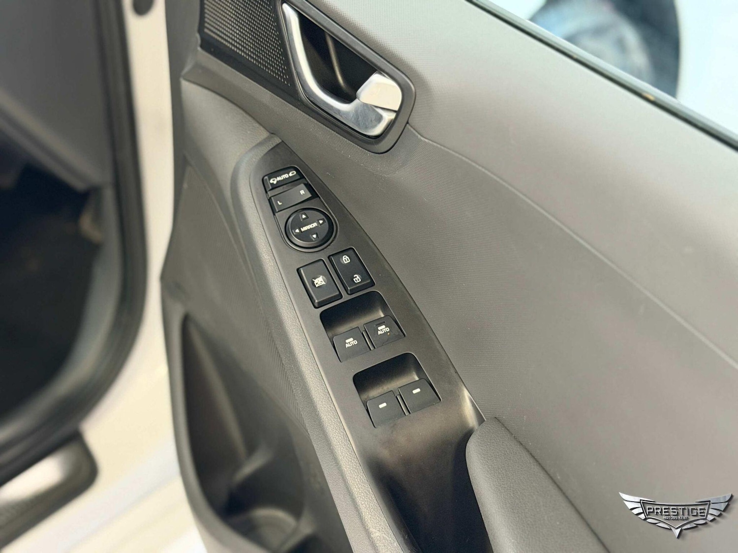 Used Hyundai IONIQ 2017 for sale - 78019233: Photo 81