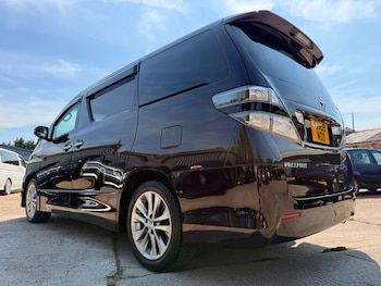 Used Toyota Vellfire 2008 for sale - 79107664: Photo